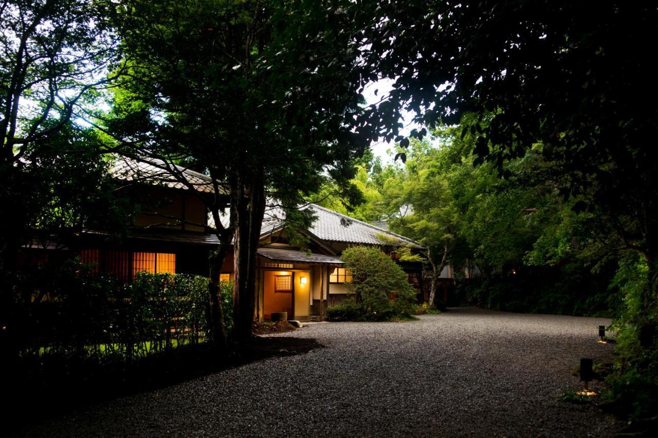 Retreat 1/f (adults Only)
